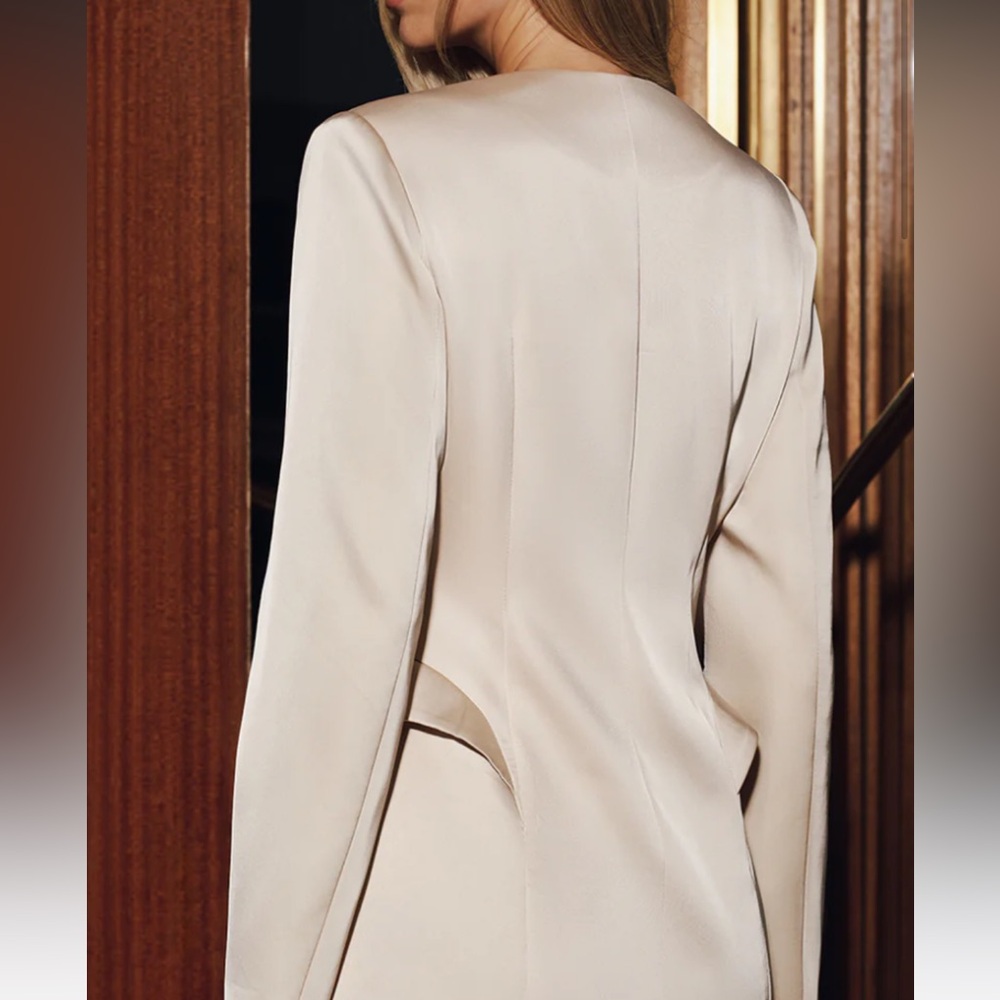 Commense Cream Satin Longline Blazer Dress - Picture 6 of 6